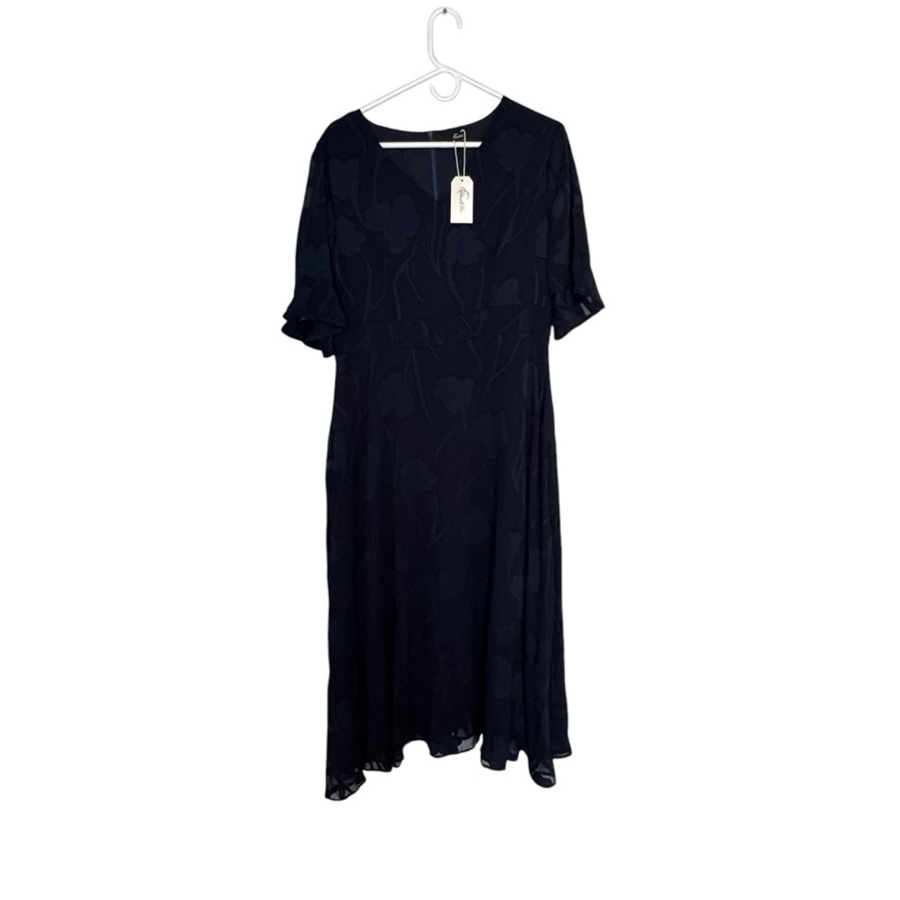 NWTs Shall We Size XL Navy Blue Floral Lace Midi Dress w Short Flutter Sleeves